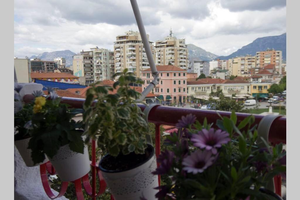 "Tata'S New Home!" Tirana Exterior photo