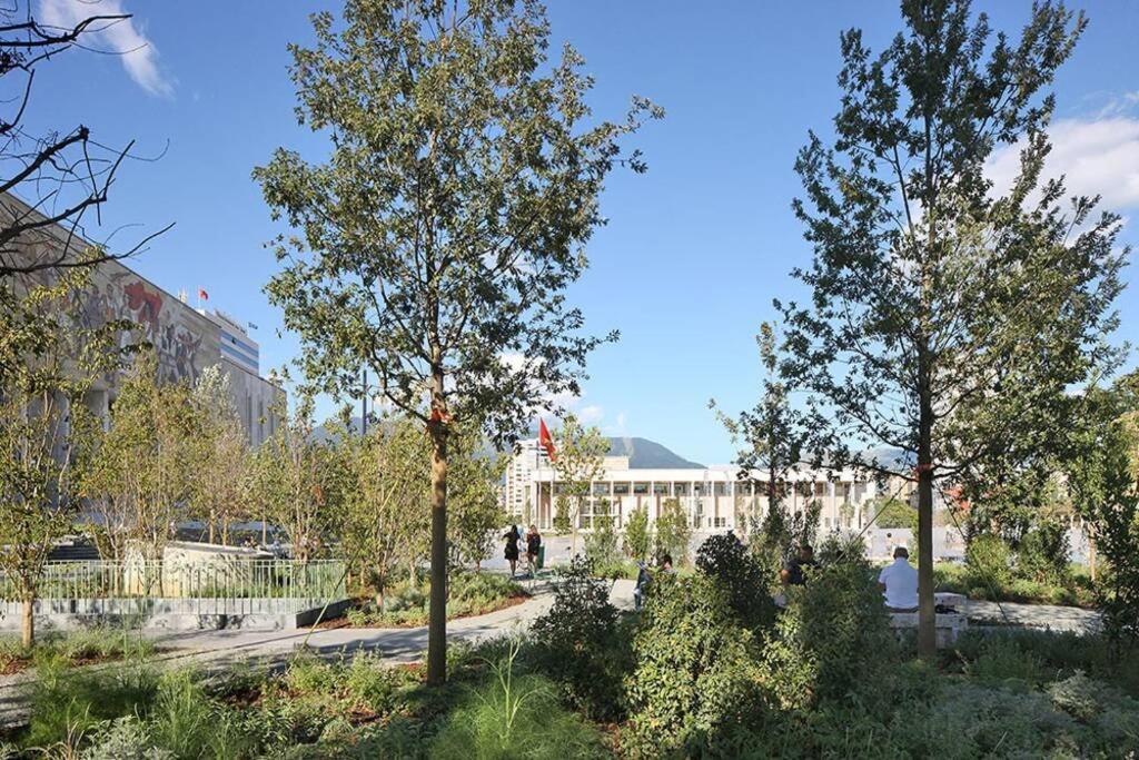 "Tata'S New Home!" Tirana Exterior photo